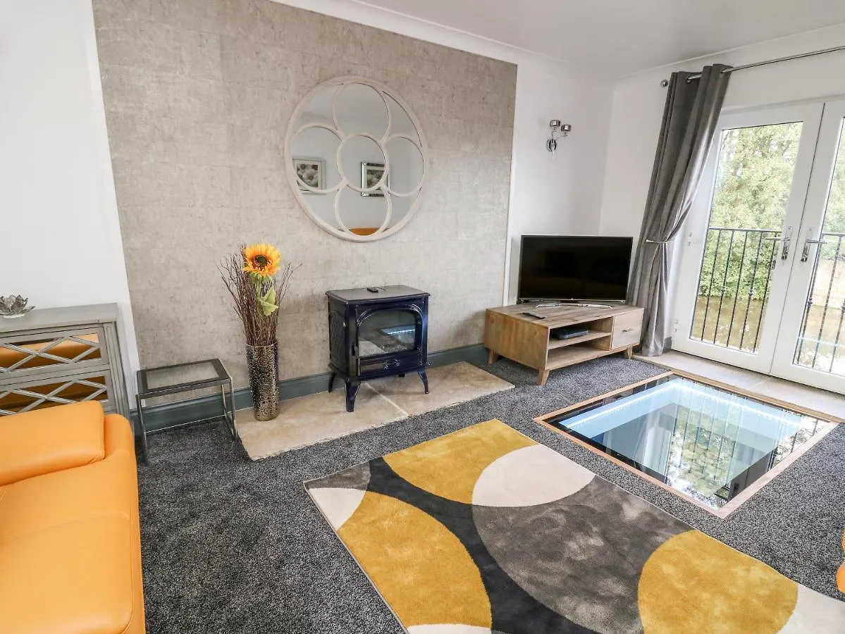 Lock View Villa Skipton Holiday home